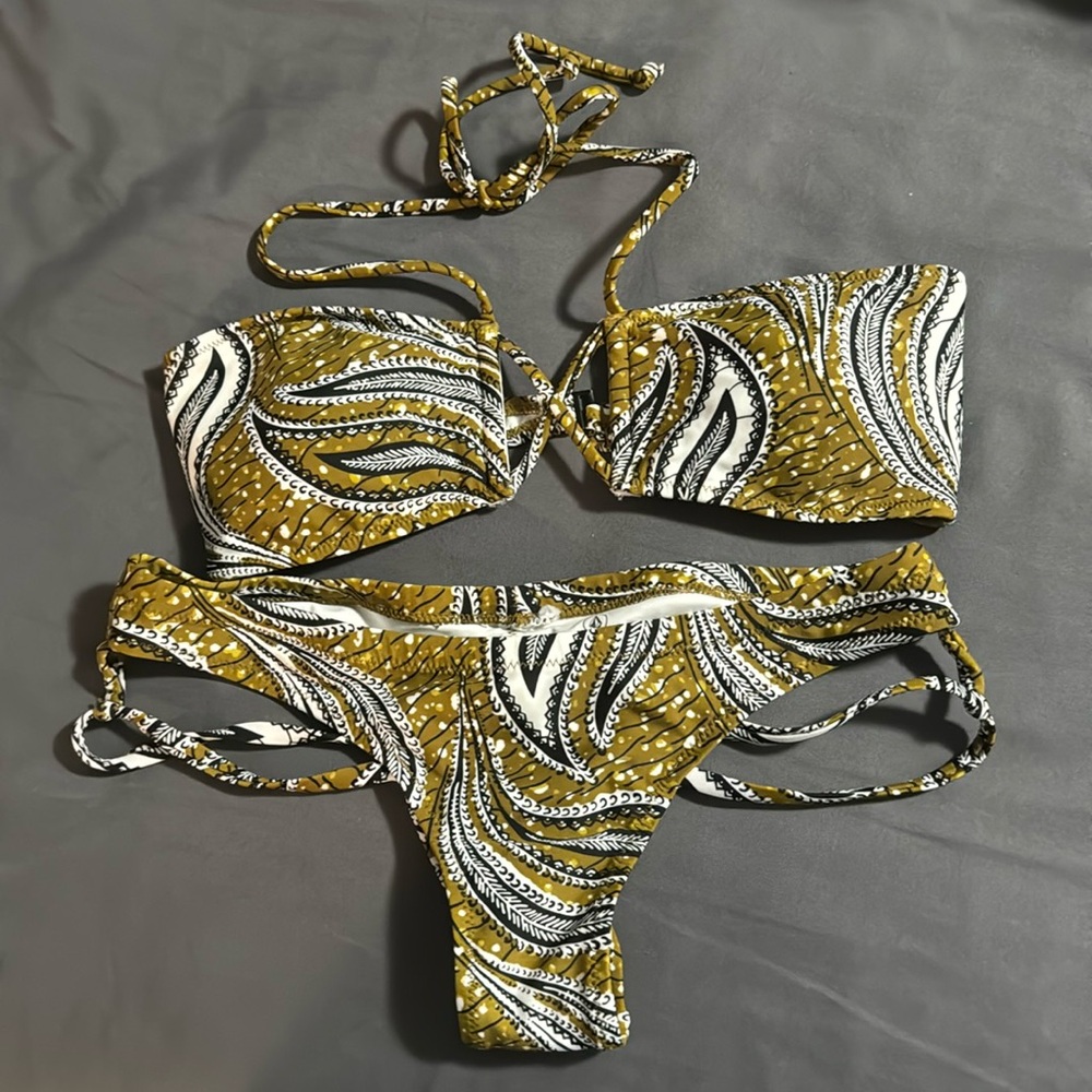 Volcom bikini